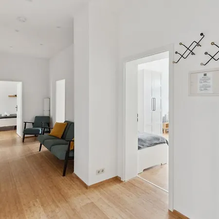 Apartment Fuer 13 Gaeste, 2 Baeder, 2 Loggia'S, Leipzig Zentrum Ost Extérieur photo