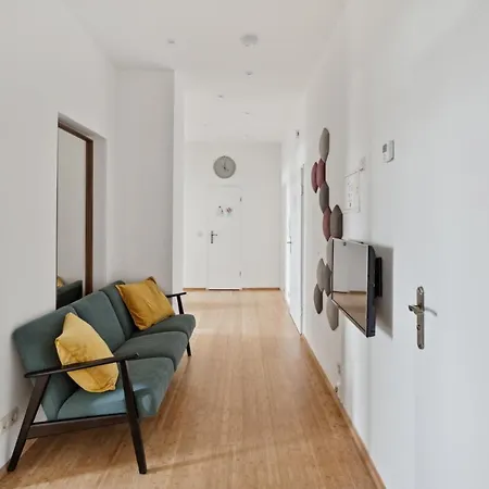 Apartment Fuer 13 Gaeste, 2 Baeder, 2 Loggia'S, Leipzig Zentrum Ost Extérieur photo